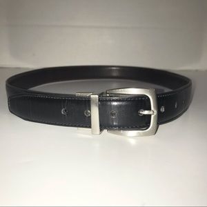 Dockers boys reversible belt, black/brown, silver tone buckle that twists